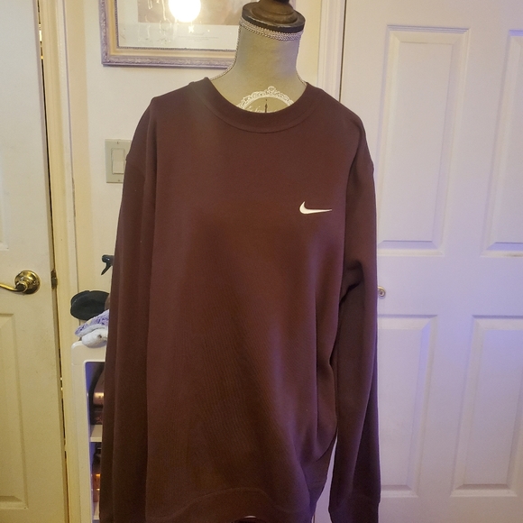 Nike Sweatshirt - Picture 6 of 11